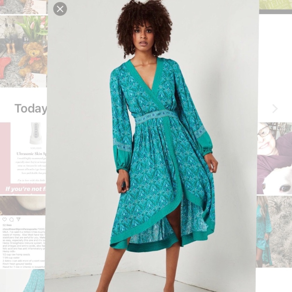 Spell Design Jewel Soirée Dress in Emerald